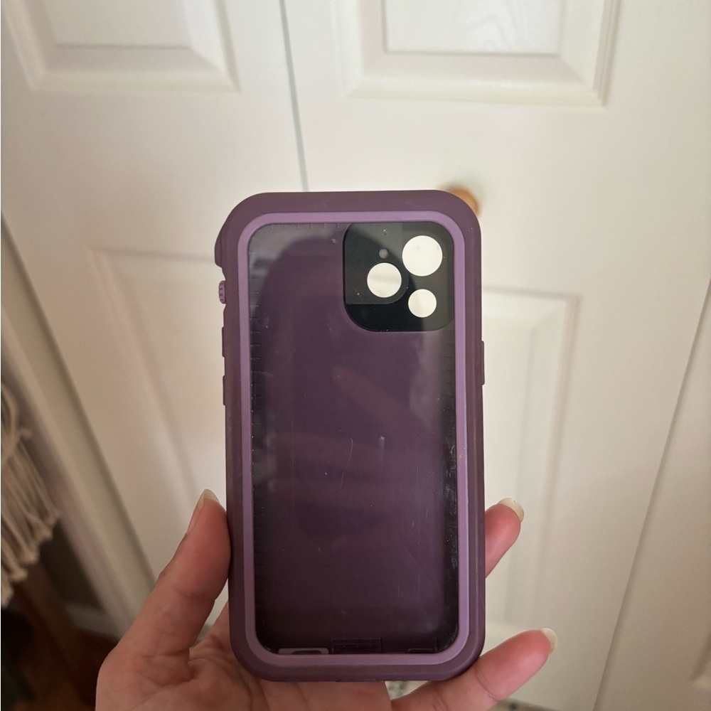 Life proof phone case